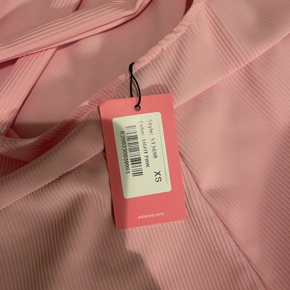Open Back XS Pink Criss-Cross Ribbed Romper New With Tags Brand Edikted - Picture 6 of 6
